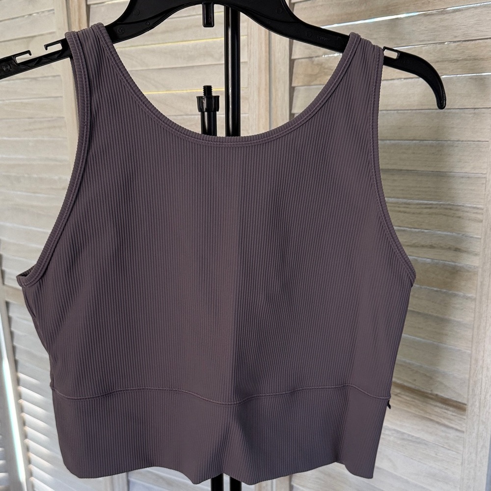 Lululemon Athletica Purple Ribbed Top EUC